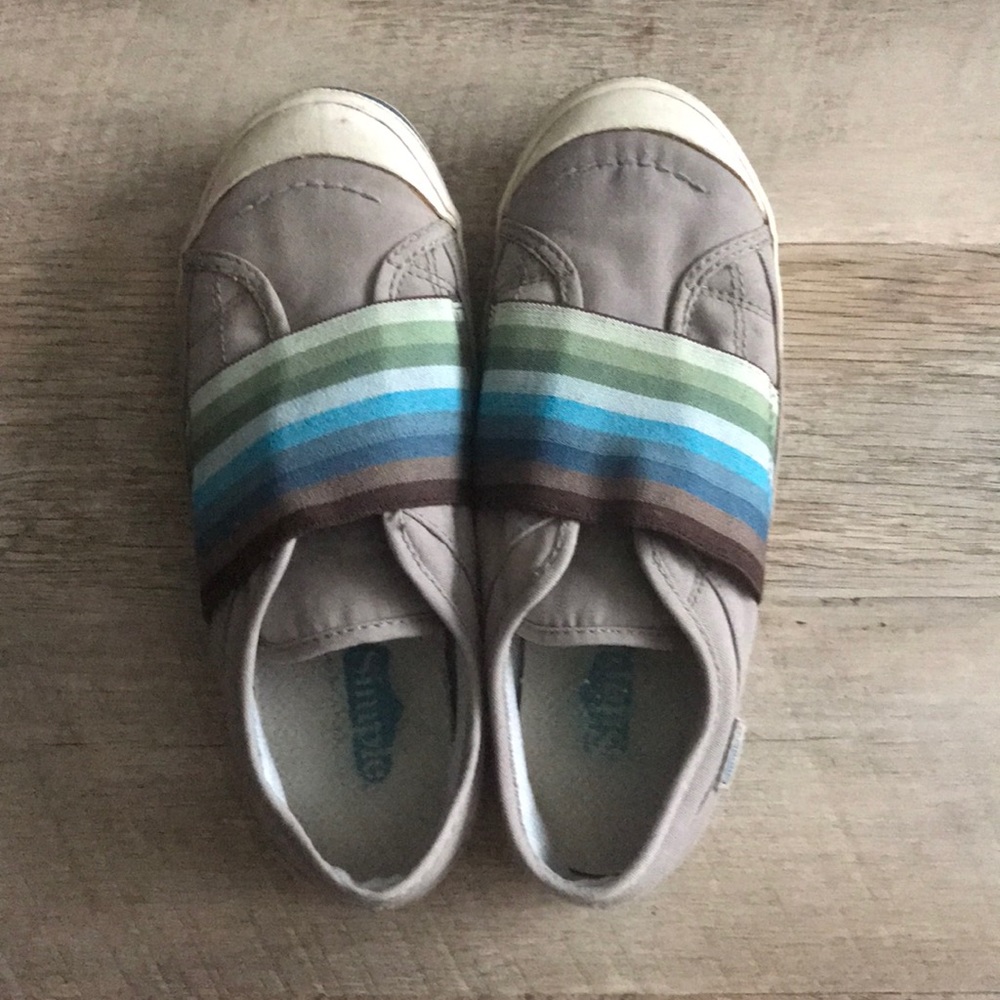 Slip on casual shoes sz 5.5